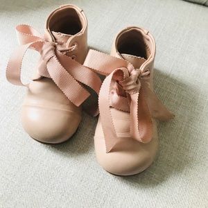 Age of Innocence .Size 21.